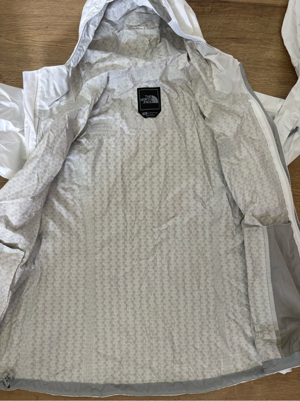 The North Face White Hooded Rain Jacket - Picture 5 of 8